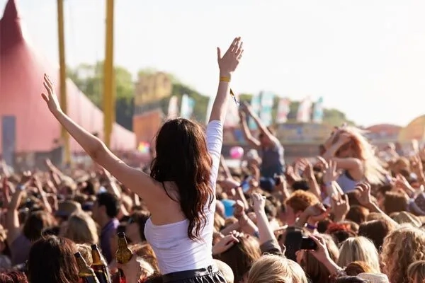 Dive'n'Movies at Wet'n'Wild Image 1