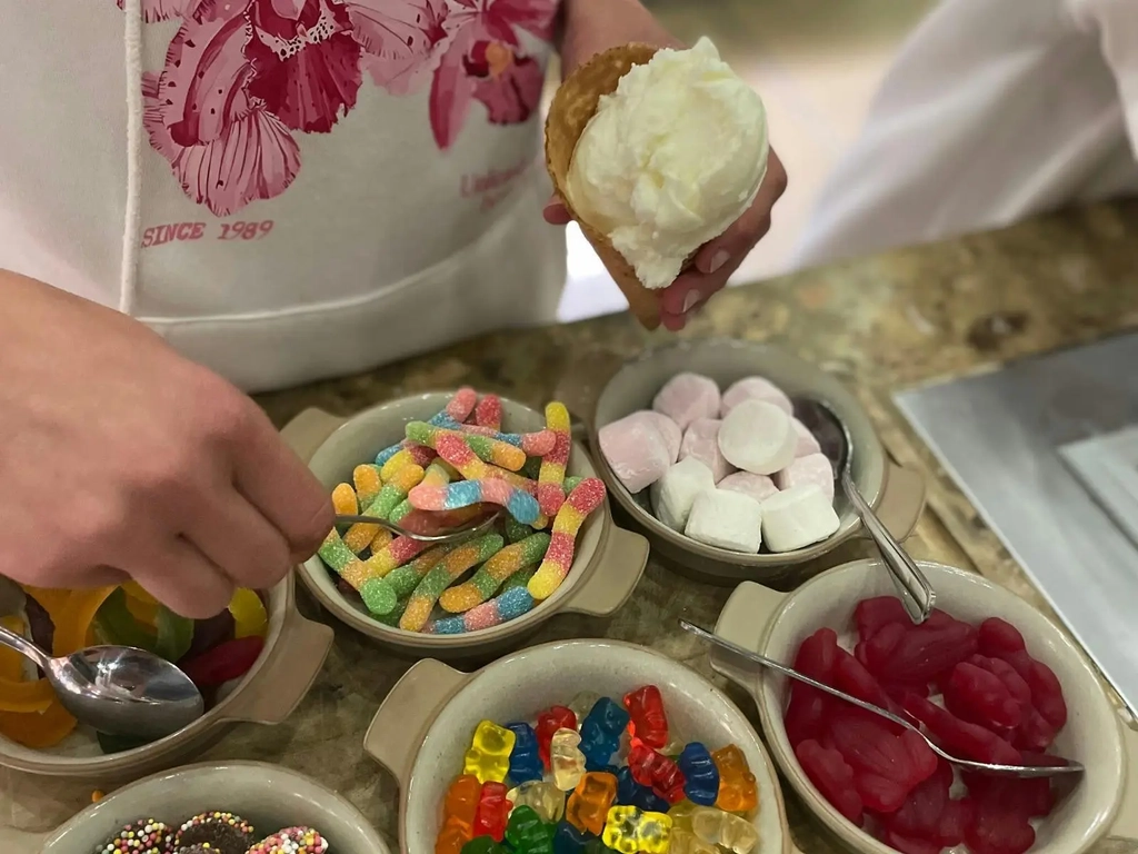 dessert station at Waves buffet restaurant