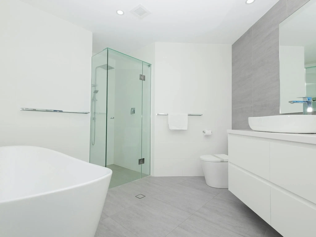 Main Bathroom