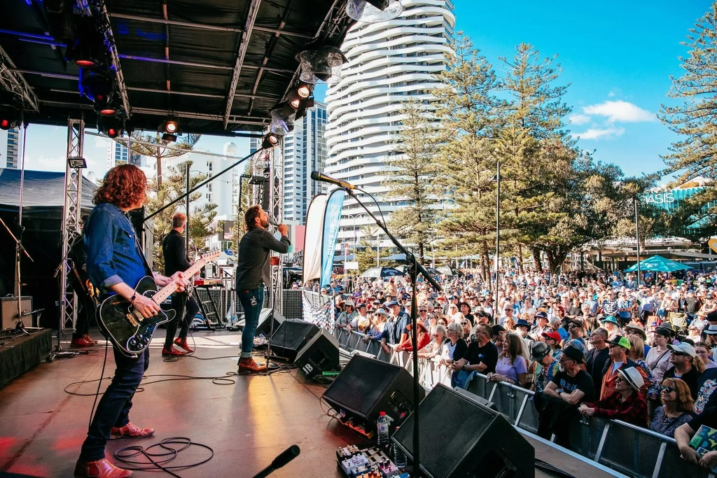 Blues on Broadbeach Image 7