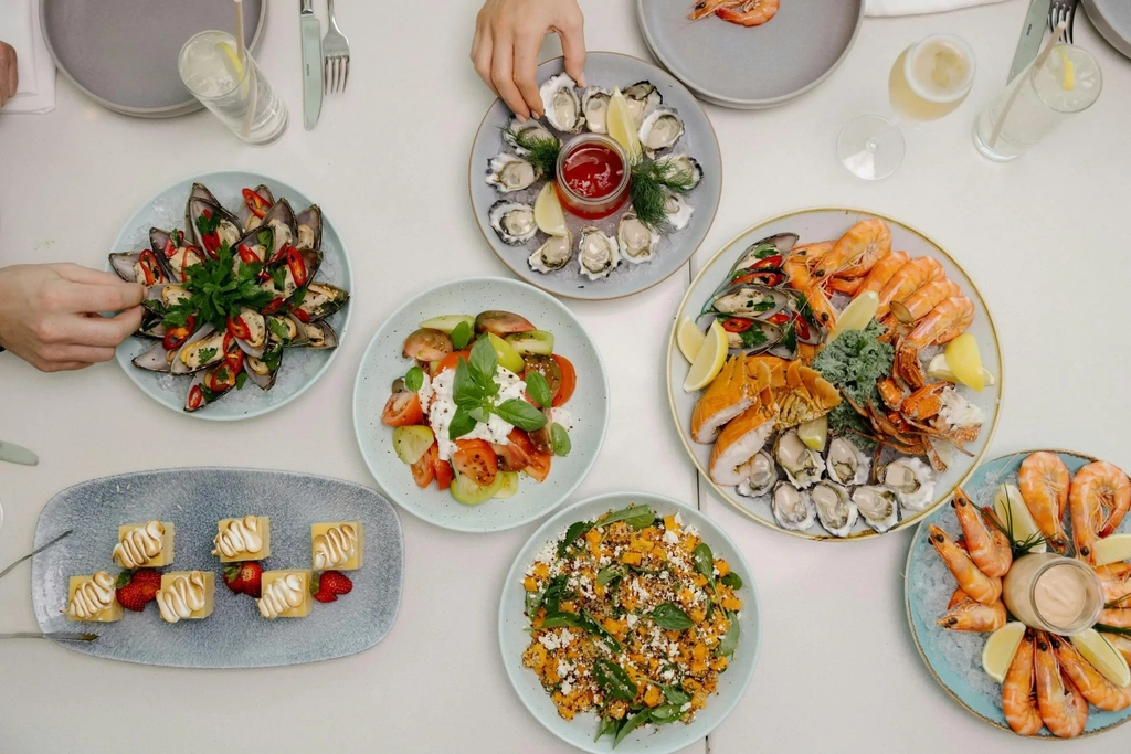 Locals Offer: Thursday Seafood Buffet Image 1