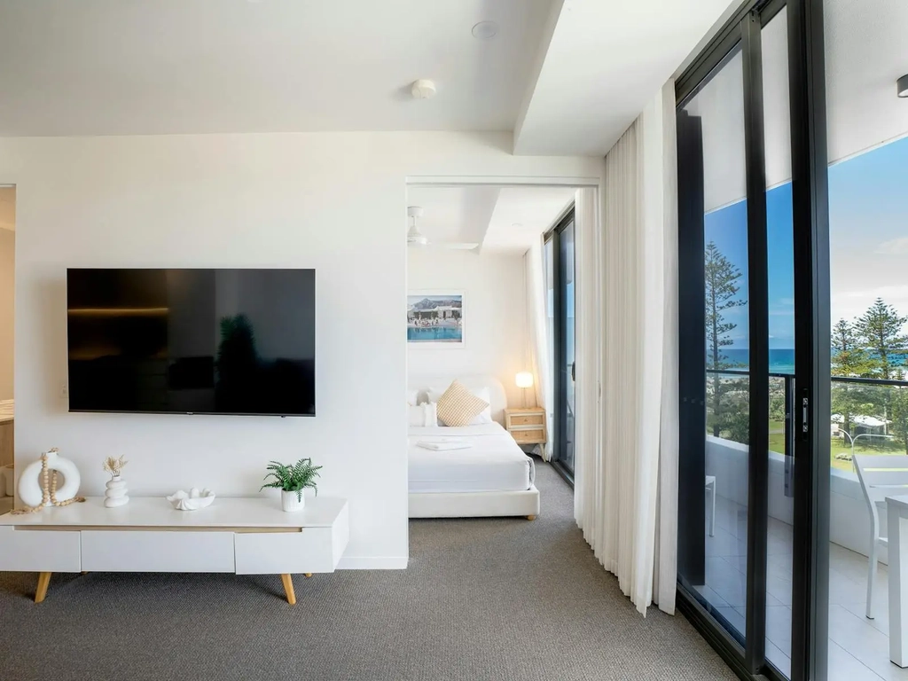 X Kirra Apartments