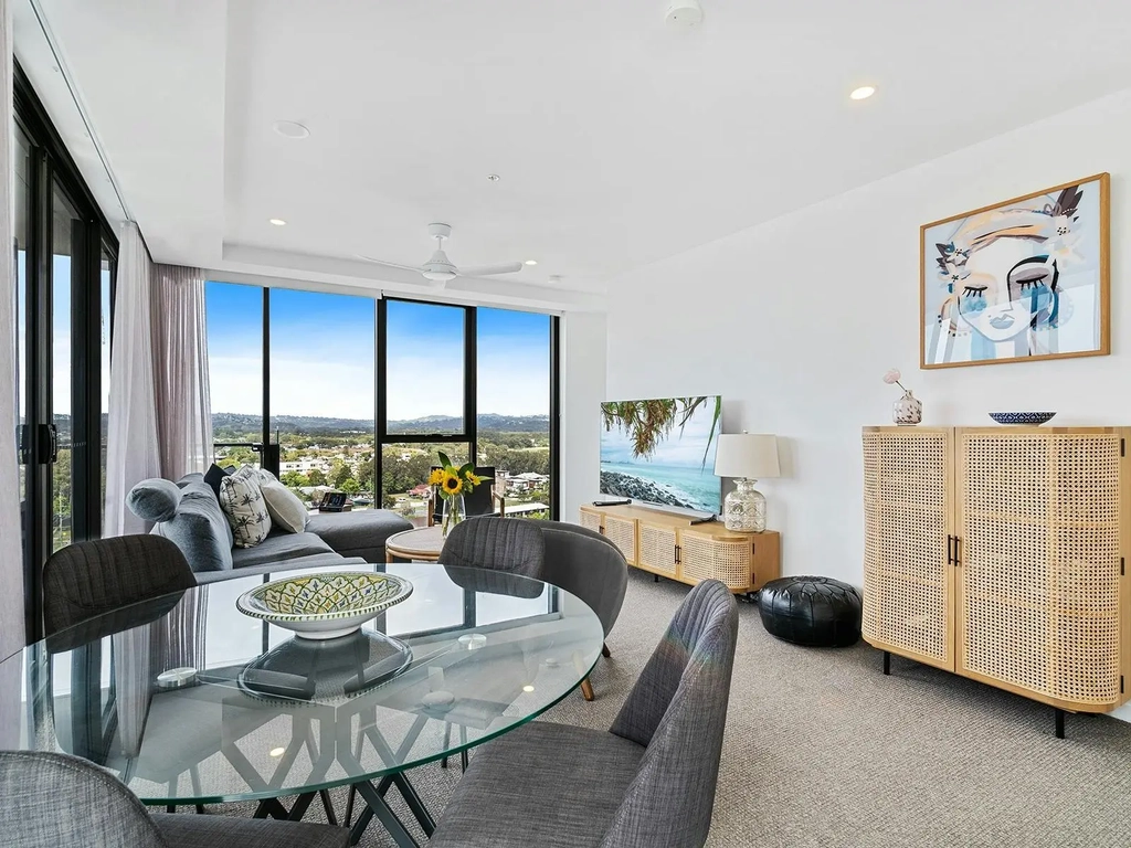 X Kirra Apartments
