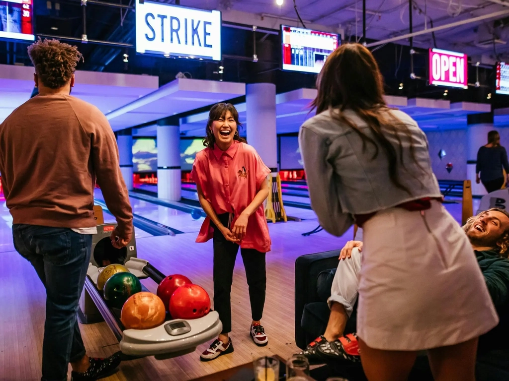 Strike Bowling Cavill Ave, Best Bowling in Gold Coast