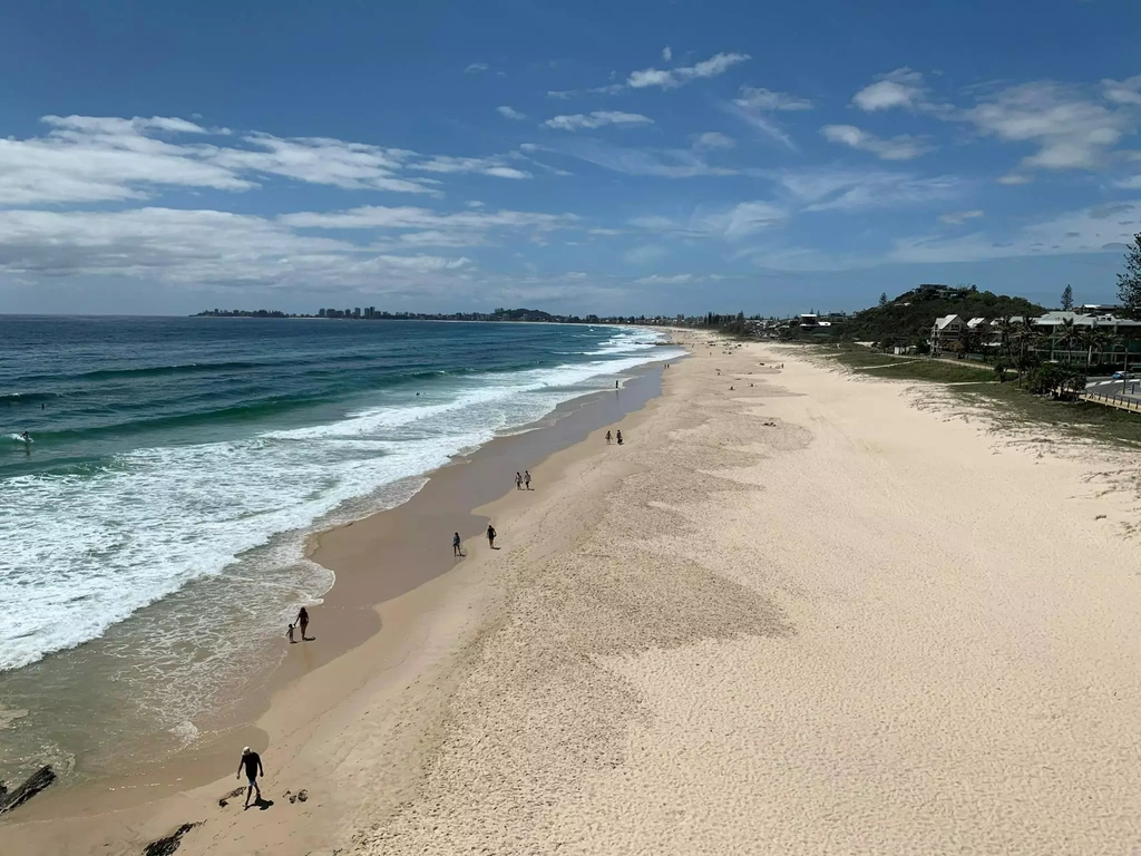 Charter Tour Destination - Currumbin Beach