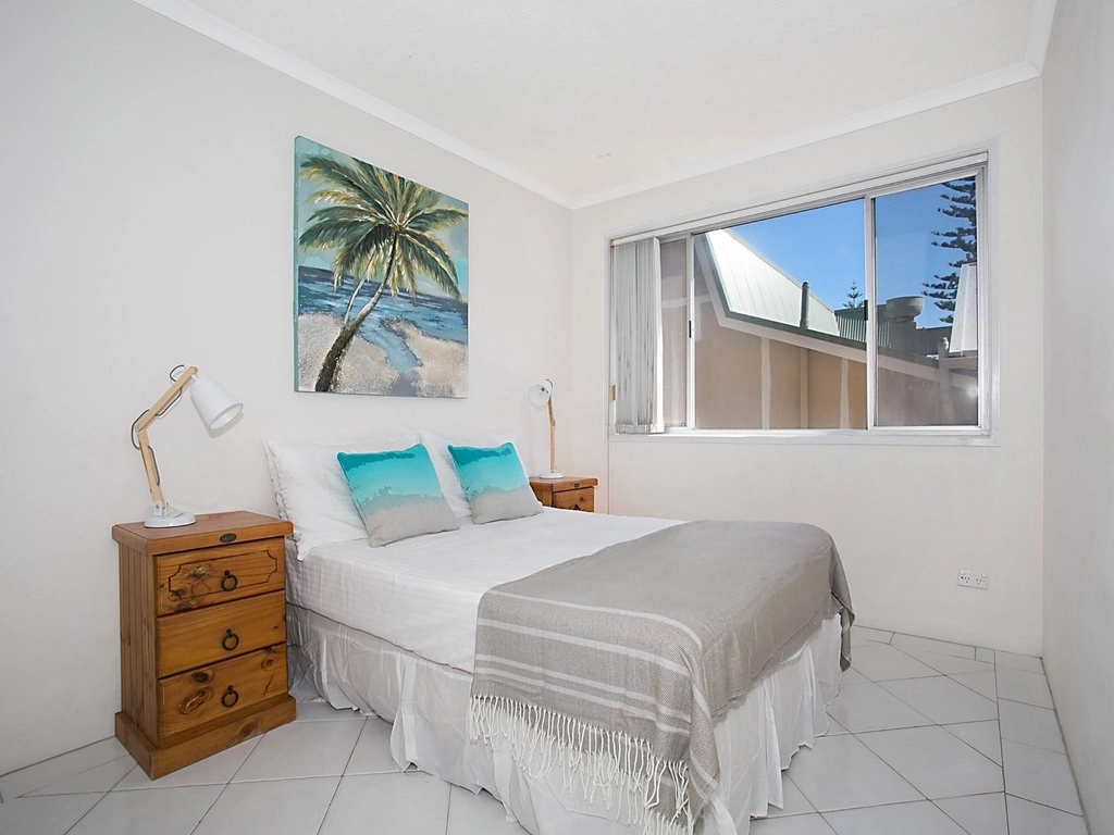 Camden House #11 - Gold Coast - Main Bedroom