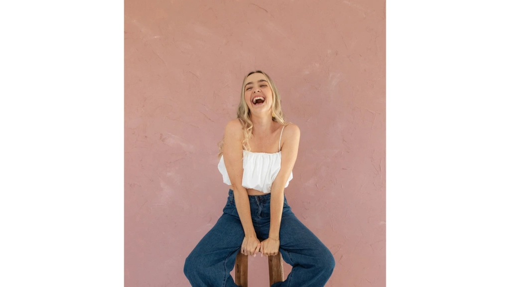 Pass Around the Smile LIVE Image 1