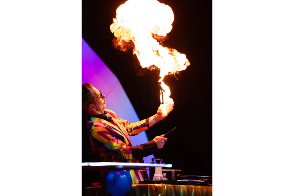 The Bubble Spectacular Image 2