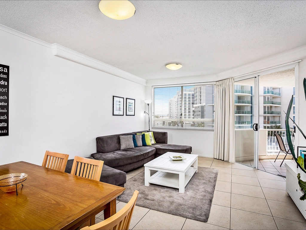 Kirra Beach Apartments