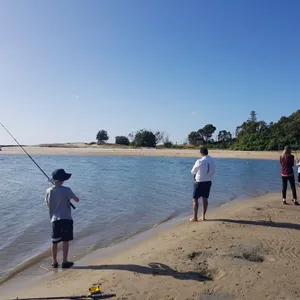 Kids and Families Fishing Lesson - Currumbin Image 1