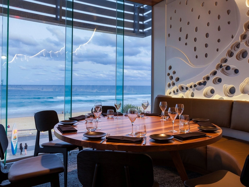 Beach front dining with unintrupted ocean views