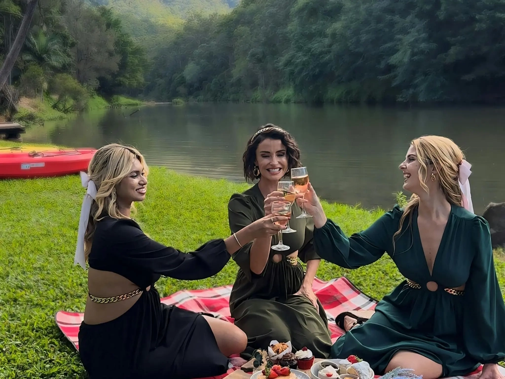 picnic at the historic rivermill in Gold Coast hinterland