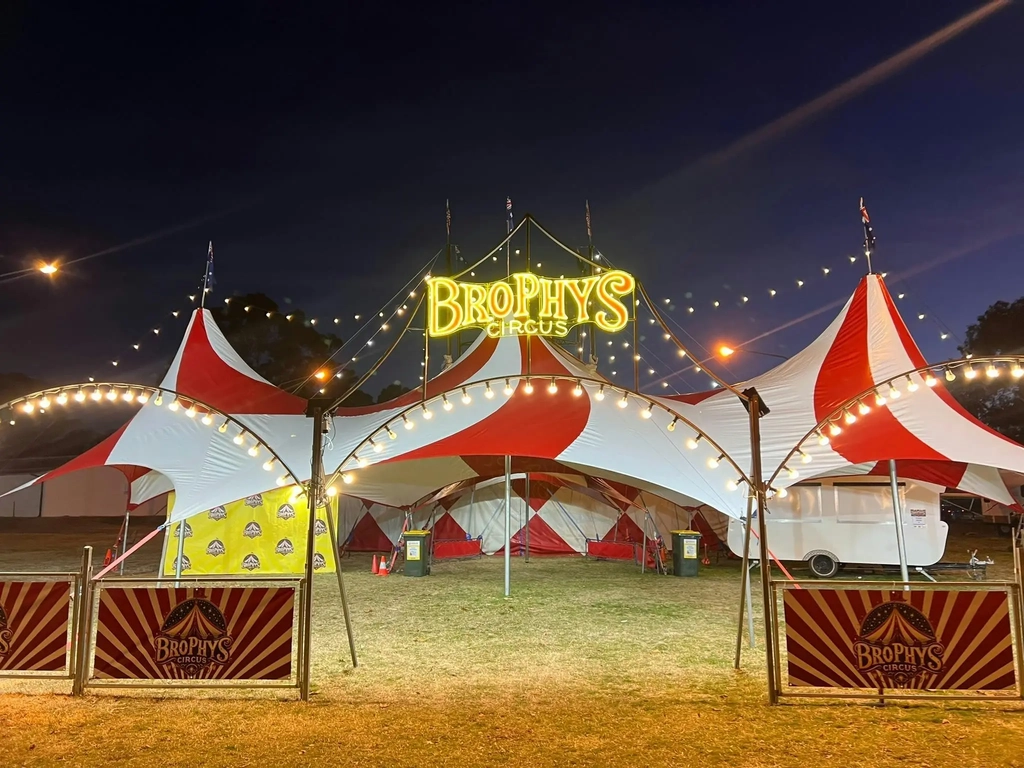 Brophys Circus Beaudesert Image 1
