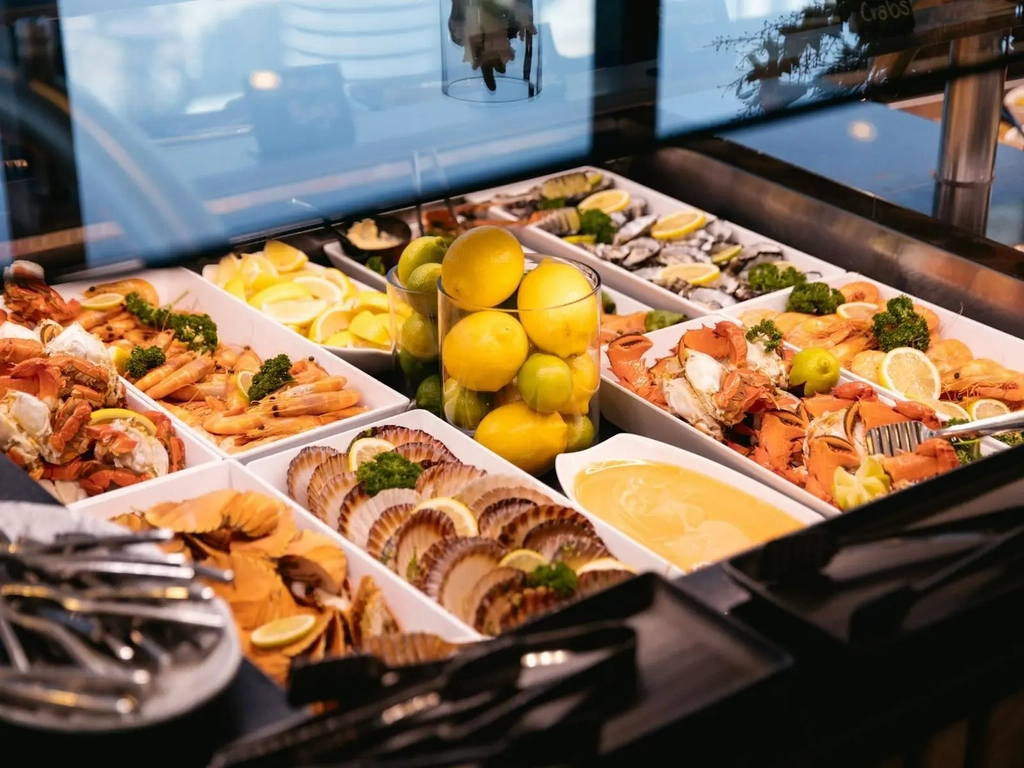 Horizon Sky Dining
