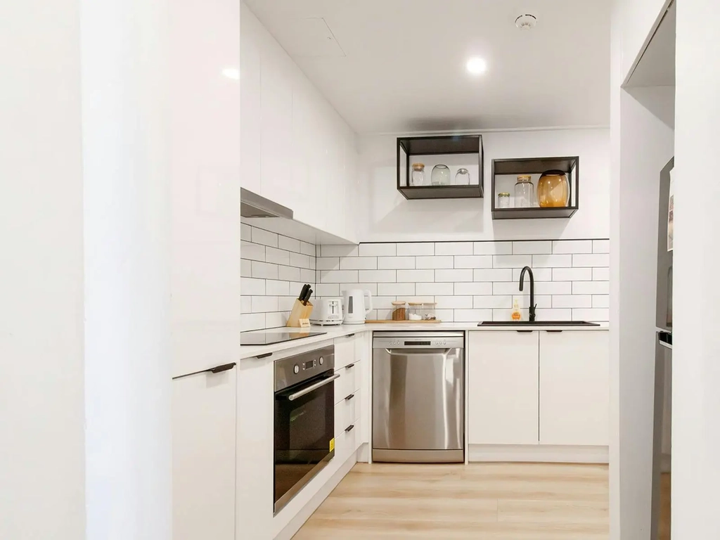 3 Bedroom unit in Surfers Paradise