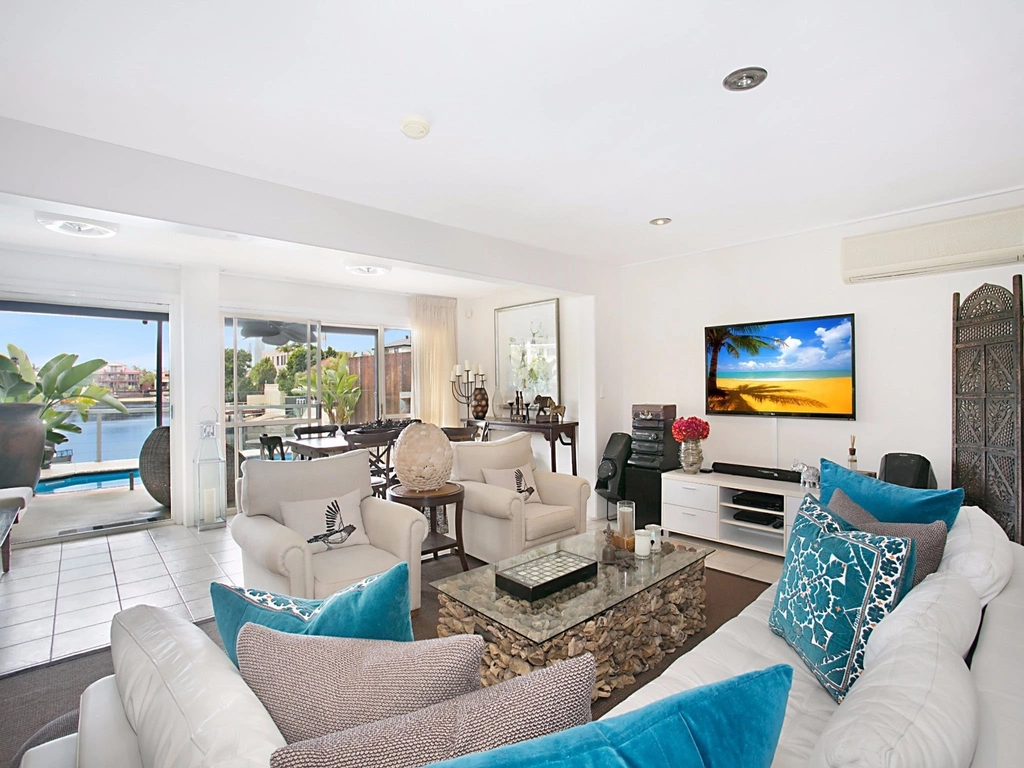 La Casetta - Broadbeach - Living Area with Views