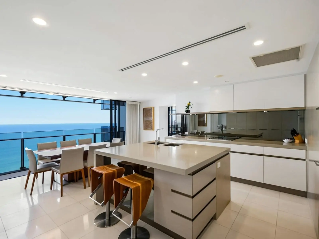 Fully equipped kitchen with island, bar stools, all appliances and views of the ocean Soul Peppers