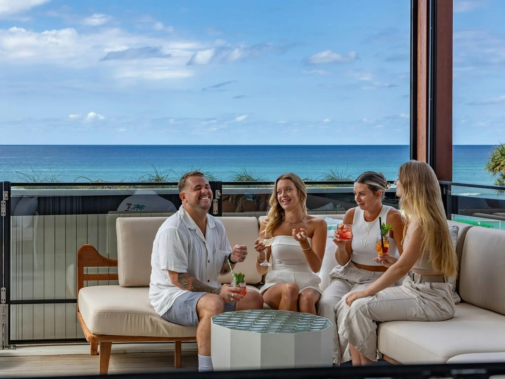 Cabanas at Kirra Beach House