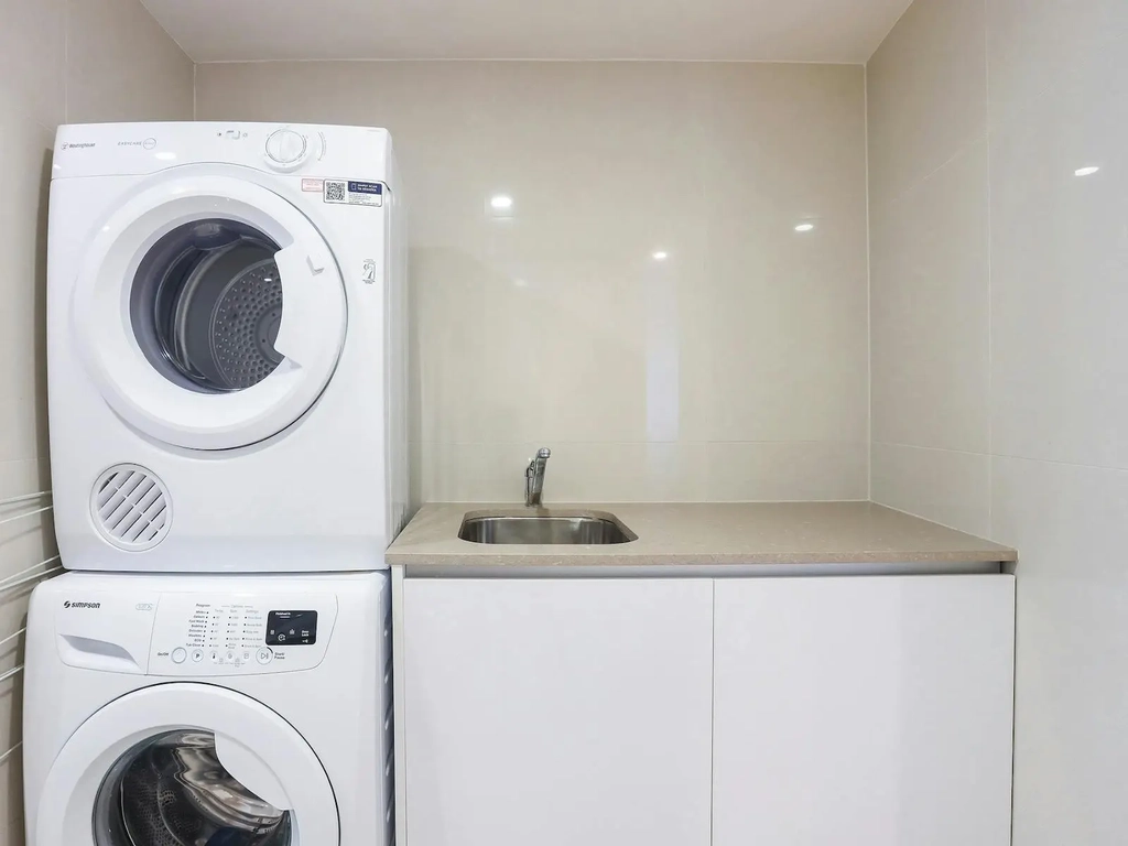 Washing machine and dryer available inside the apartment - Gold Coast Holidays Surfers Paradise