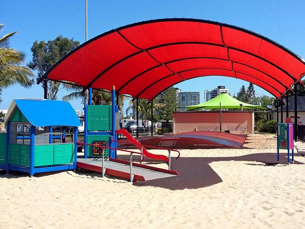 Broadwater Tourist Park playground