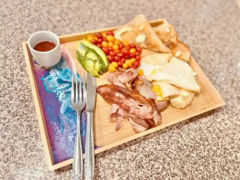 Learn to resin a breakfast tray or resin coasters - Mount Tamborine Sip 'n' Dip Image 1