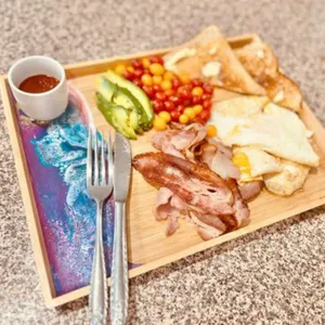 Learn to resin a breakfast tray or resin coasters - Mount Tamborine Sip 'n' Dip Image 1