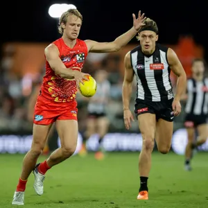 AFL Round 16: Gold Coast SUNS v Collingwood Image 1