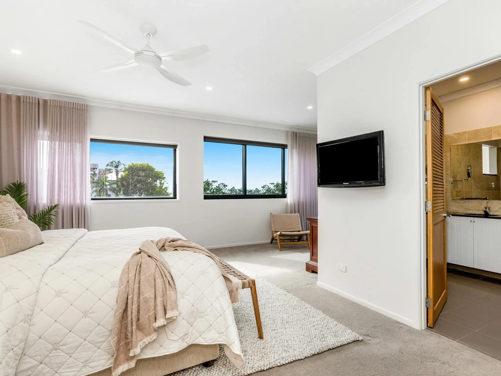 Main bedroom