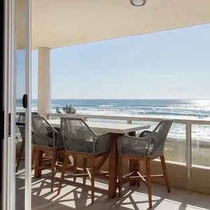 4 Bedroom unit in Palm Beach - Balcony and outdoor seating
