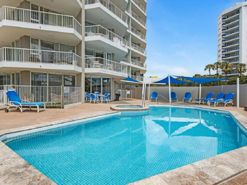 Gold Coast Holiday Accommodation, Pool and Spa, Facilities