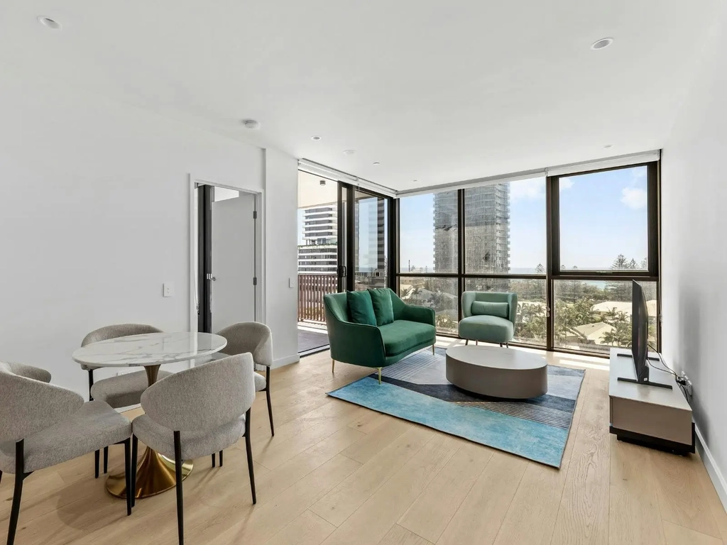 3 BED 2 BATH