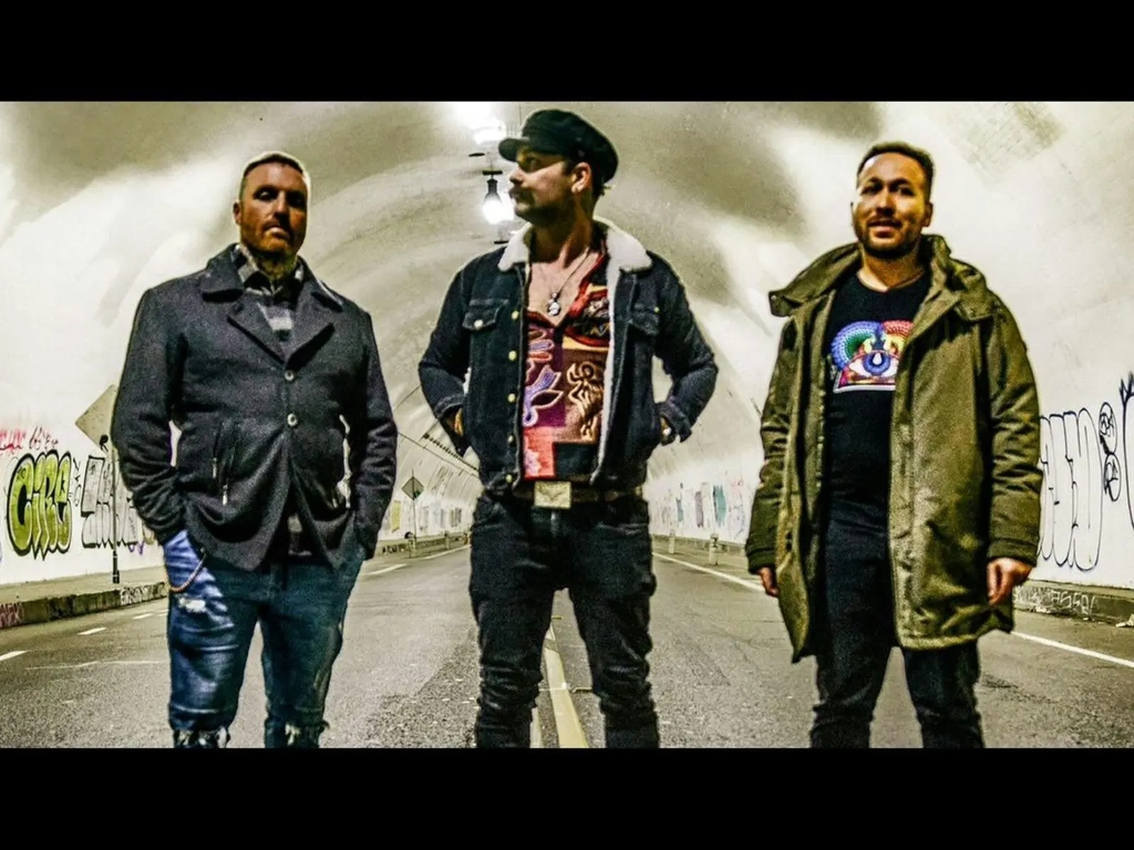 Den Devine New Year's Eve 2025! Image 1