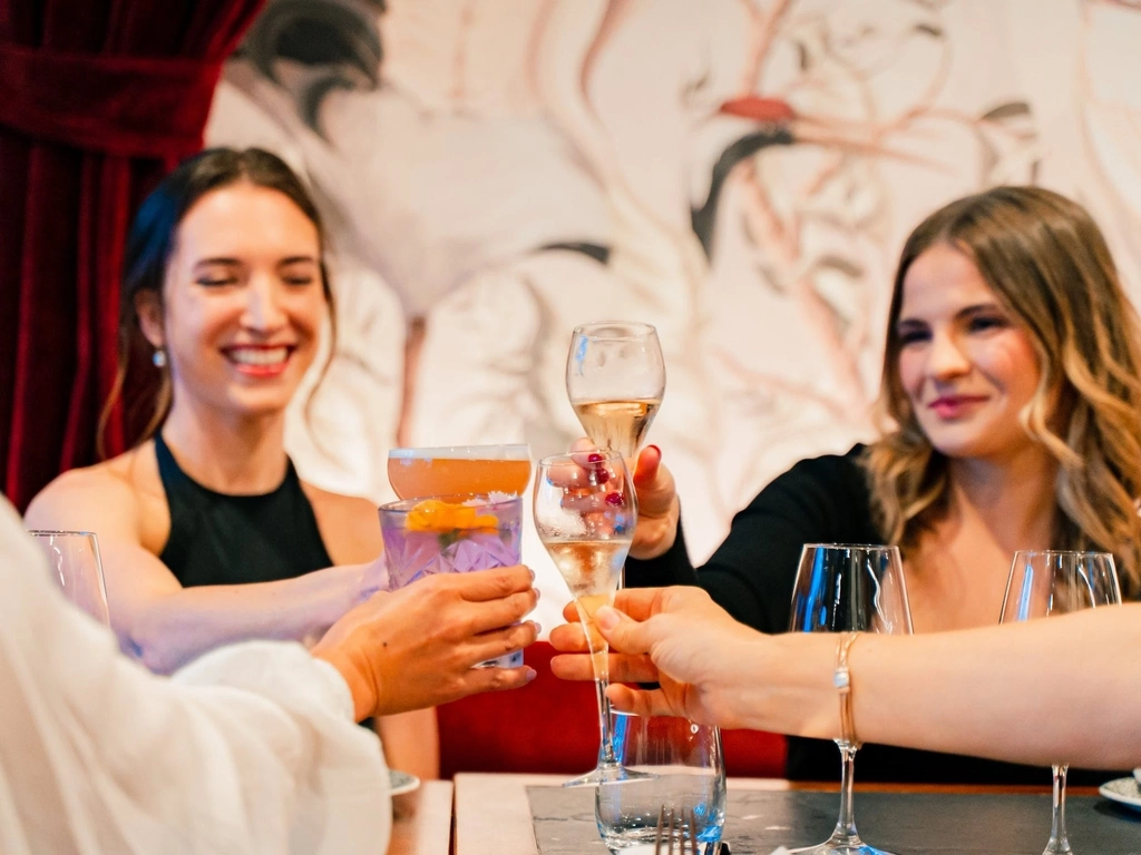 people enjoying drinks