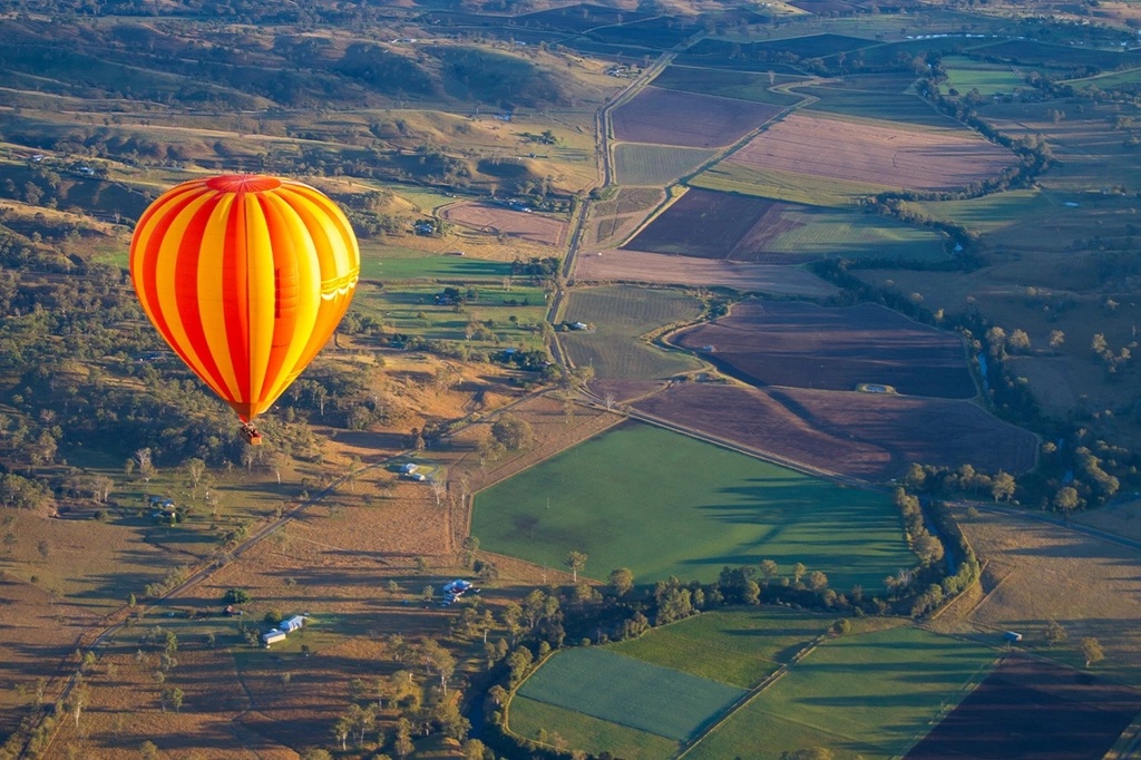Hot Air Ballooning and Producers Breakfast Image 1