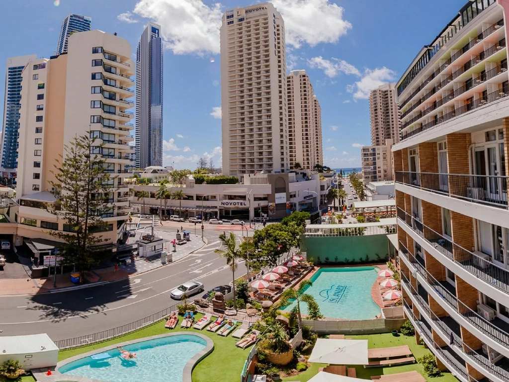 Bunk Surfers Paradise