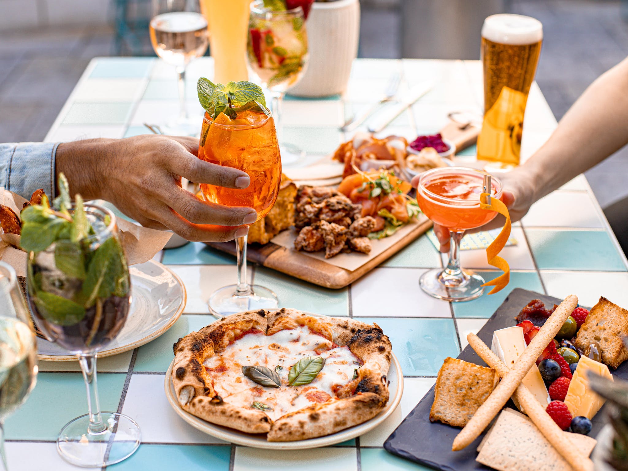 rooftop-graze-lunch-destination-gold-coast