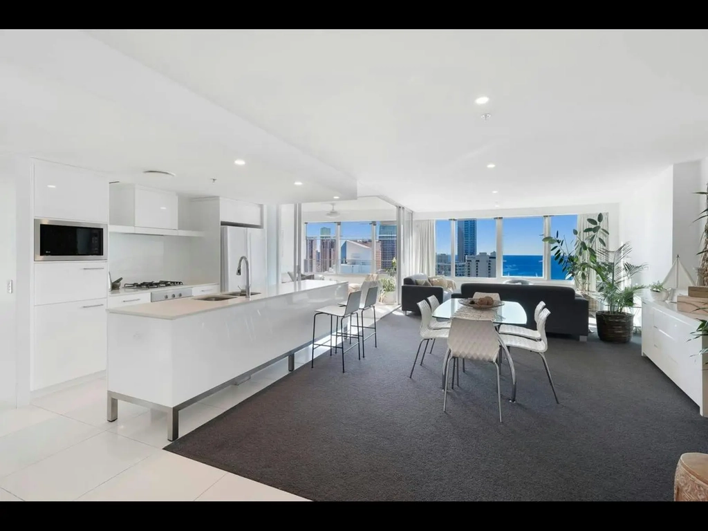Fully Equipped kitchen, ready for your stay.