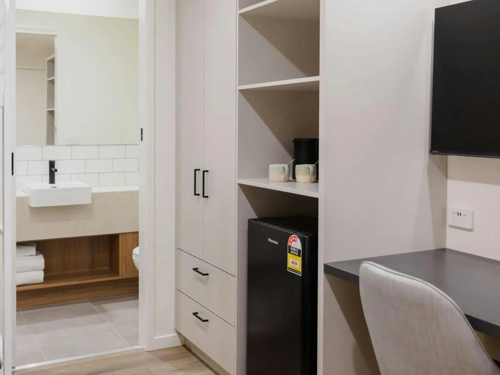 Fridge