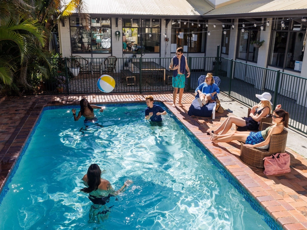 YHA Coolangatta swimming pool