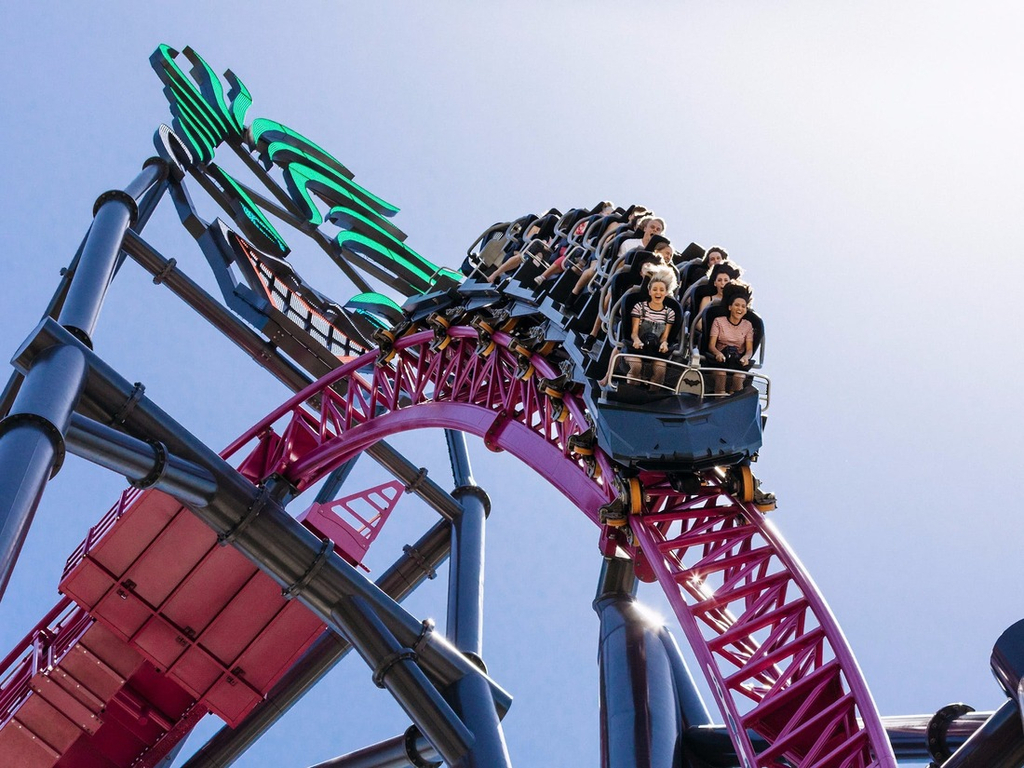 DC Rivals HyperCoaster