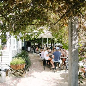 LOCALS GUIDE OUTDOOR DINING ON THE GOLD COAST