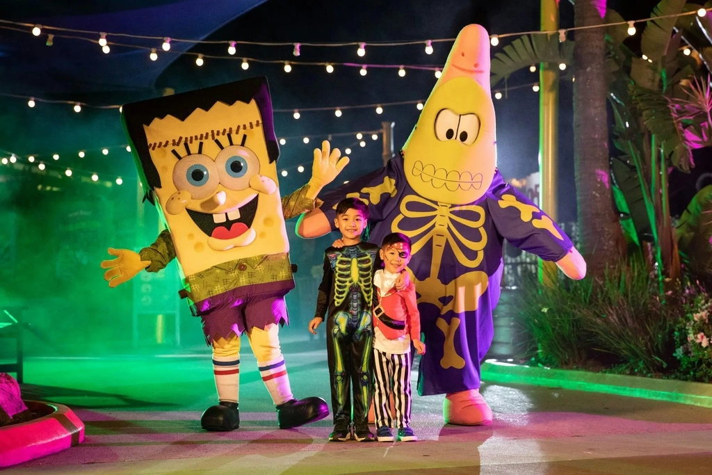 Spooky Nights at Sea World Image 3