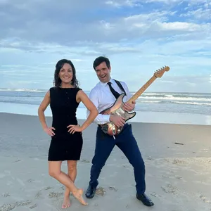 Summer Sounds in the Laneway Image 1