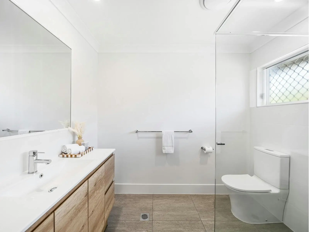 Ensuite