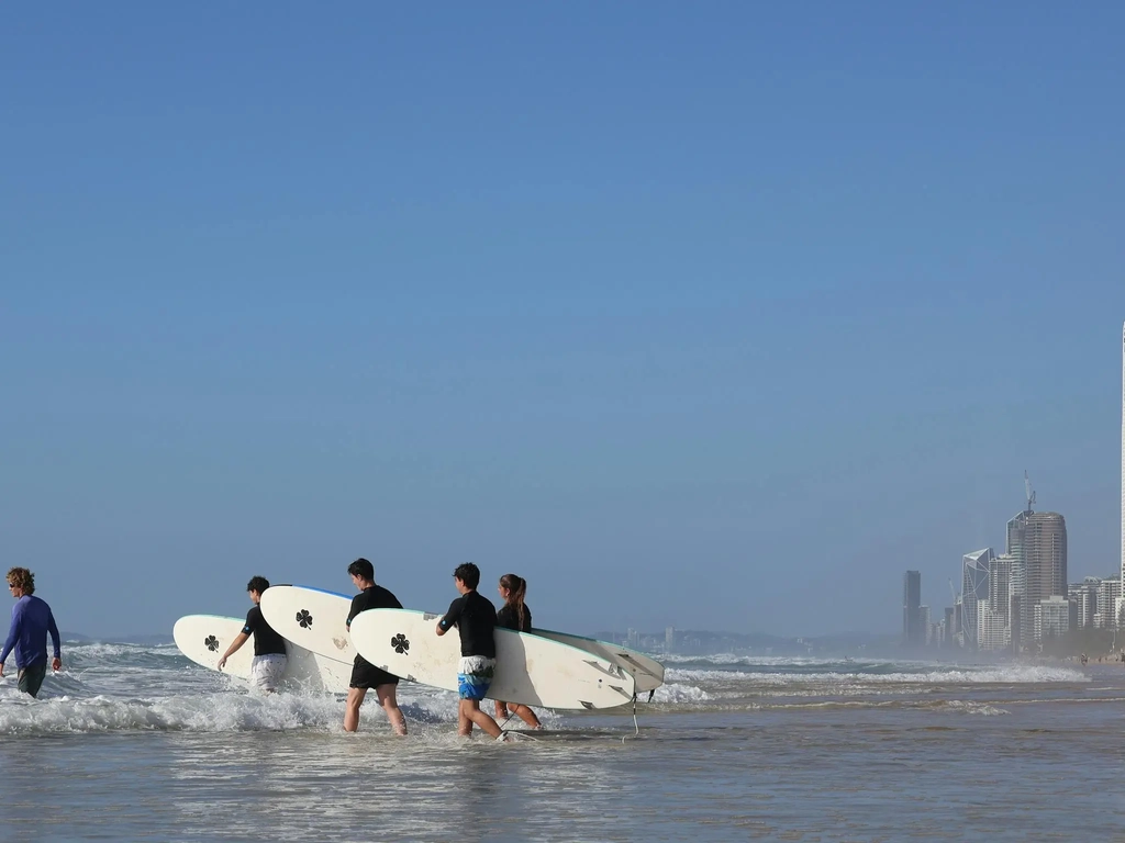 Surf main beach