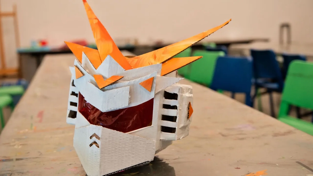 Sunroom – Wearable Robot Armour Image 1