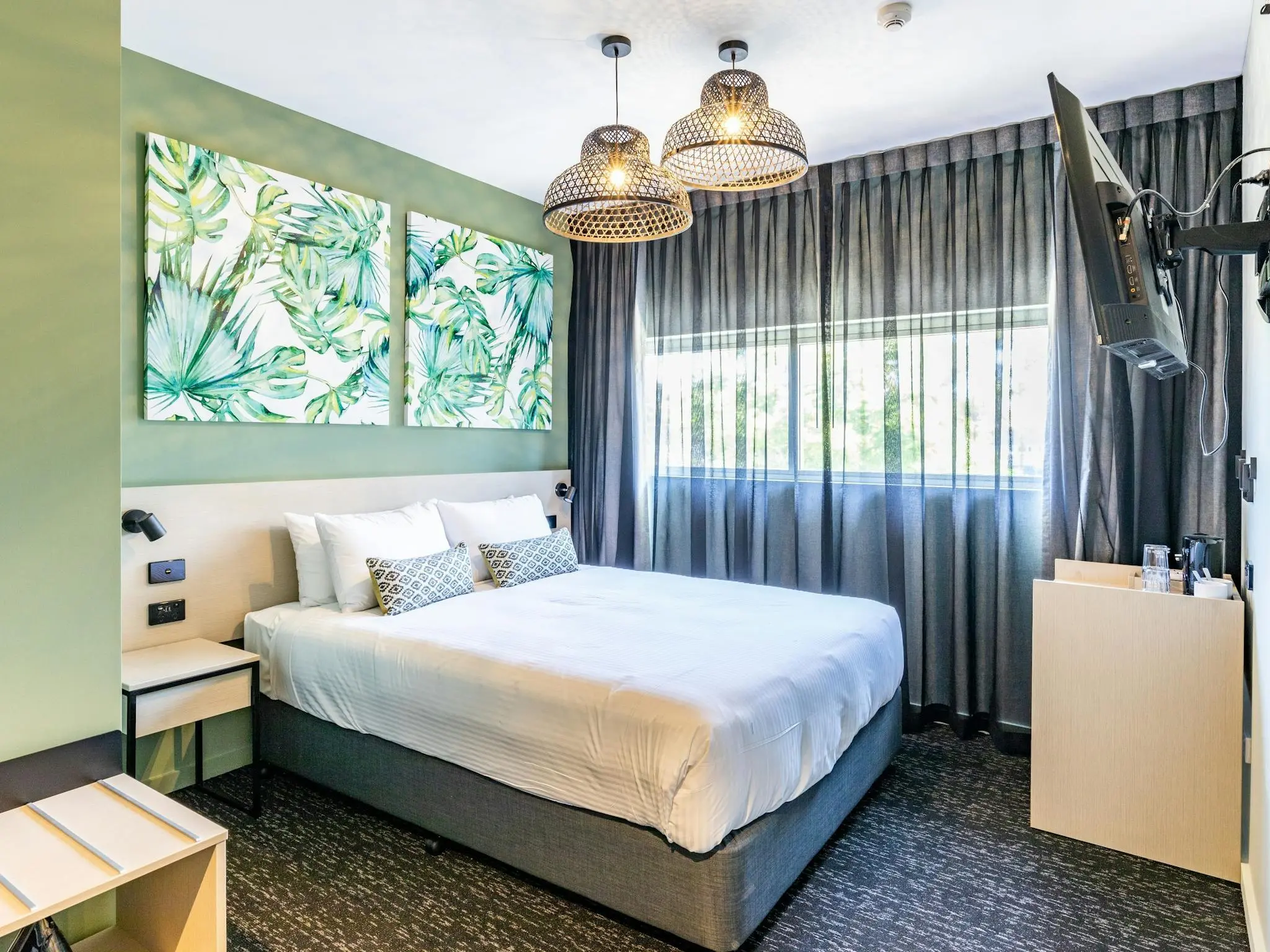 Stay 2 Nights and Save