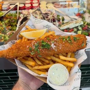 Miami Fish Market-f&chips.jpg