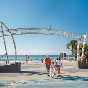 TEQ2_SurfersParadiseSign_ReubenNutt_WildPlace.jpg