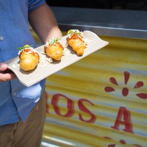 LOCALS GUIDE TO STREET FOOD RESTAURANTS